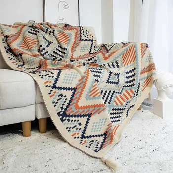 Богемное вязаное шарени одеяло с пискюли, покривала за мека мебел, домашно декоративно одеало, лека вязаная шал в клетката