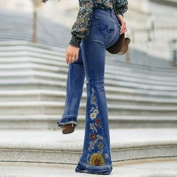 Бродирани дамски дънки 2023, Нови Елегантни Свободни ежедневни дънкови панталони-клеш в уличном стил, плюс Размера на выстиранные сини дамски панталони