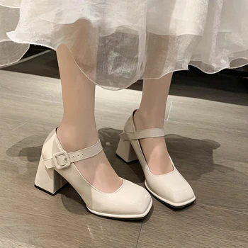 Нови дамски обувки Mary Jane от лачена кожа с квадратни пръсти на дебелите ток, темпераментни, леки, обикновен дамски обувки на висок ток с катарама