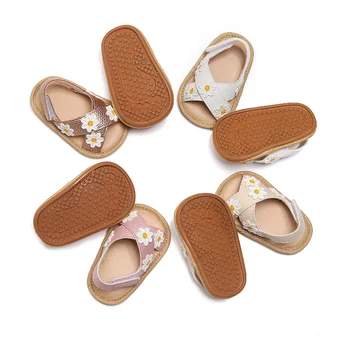 Нови летни модни сладки сандали с цветя модел за момичета, удобни детски обувки, нескользящая ежедневни обувки с мека подметка за момиченца
