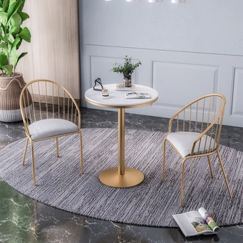 Скандинавските златни Модерни минималистичные трапезни столове за хранене-Домашен Луксозен Ресторант маса и столове от ковано желязо